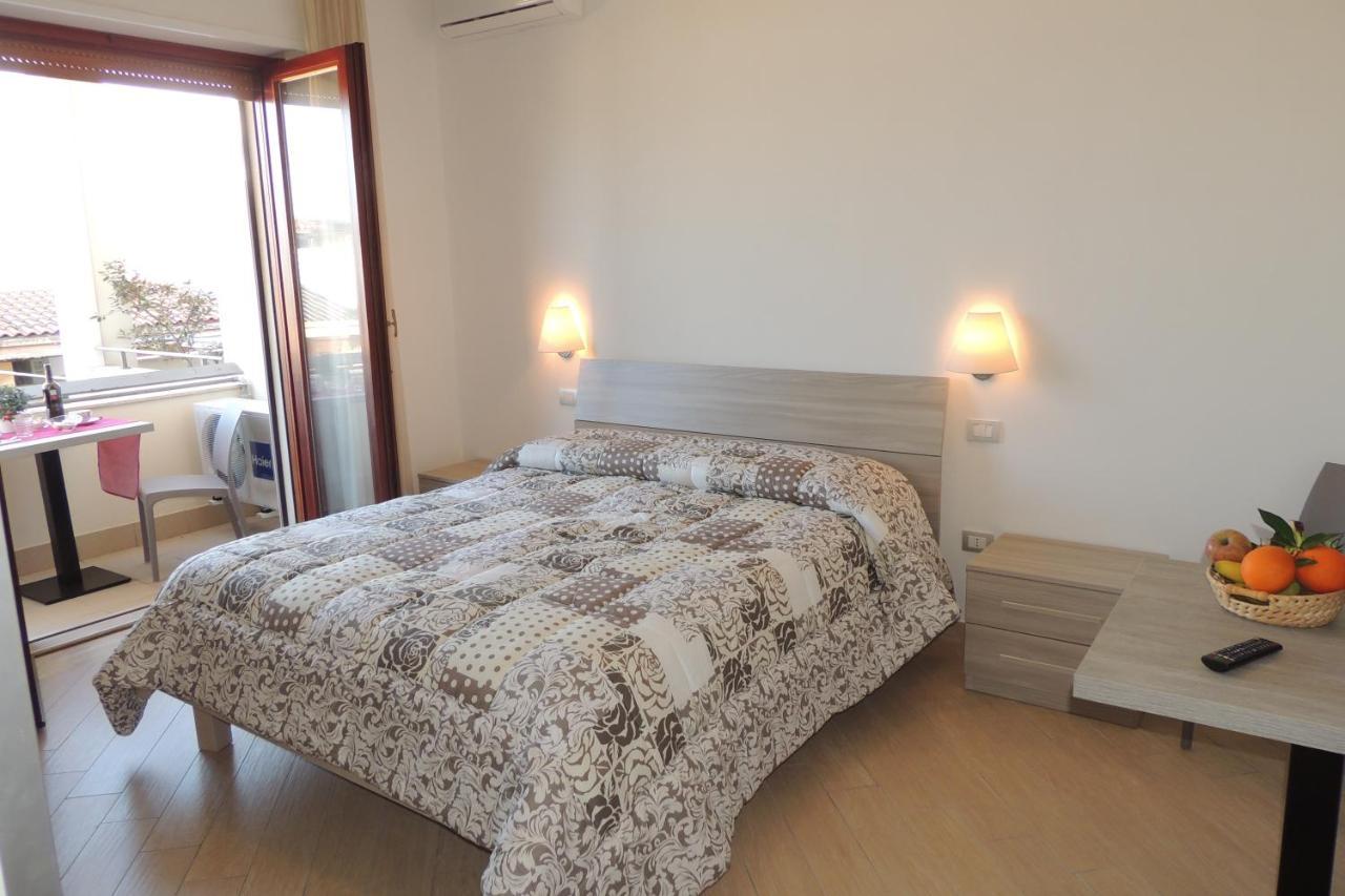 Bed and Breakfast La Terrazza Oristano Exterior foto