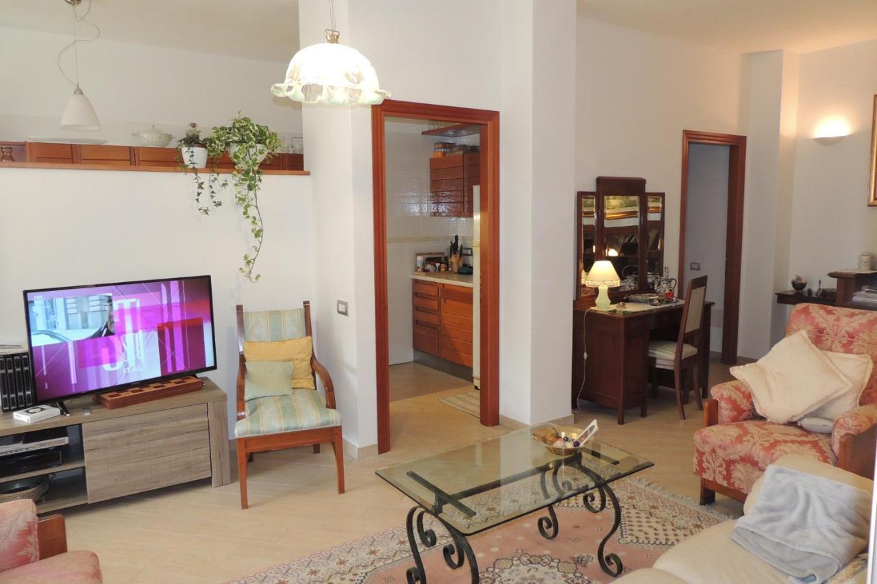Bed and Breakfast La Terrazza Oristano Exterior foto