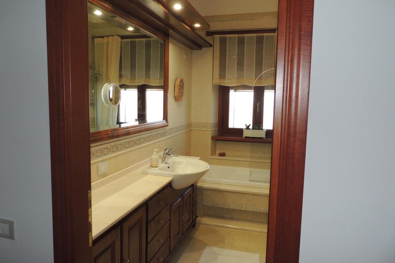 Bed and Breakfast La Terrazza Oristano Exterior foto