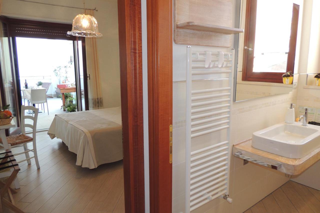 Bed and Breakfast La Terrazza Oristano Exterior foto